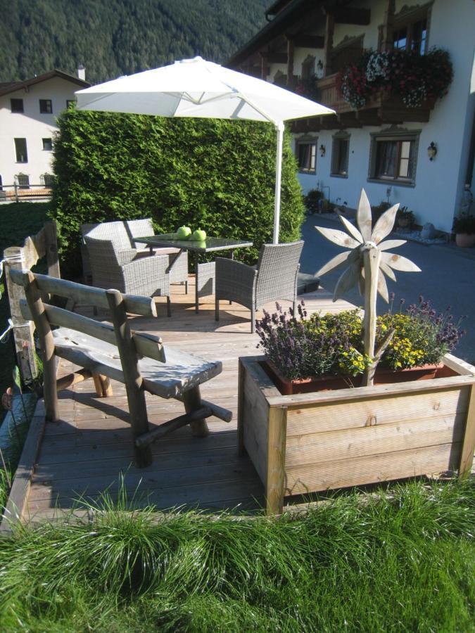 Gaestehaus Rettenbacher Fulpmes Exteriér fotografie